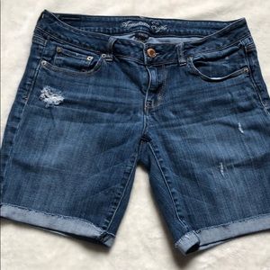 American Eagle Bermuda Shorts